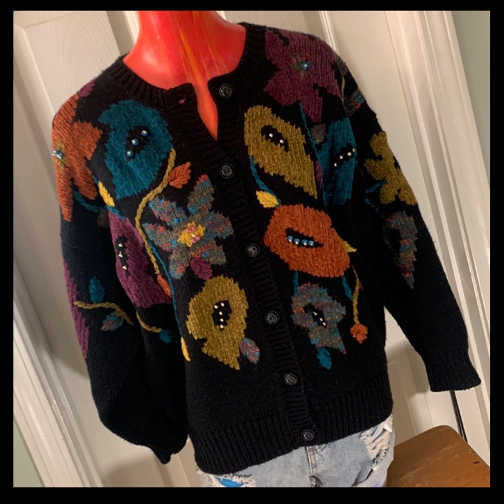 VINTAGE Floral Chunky Kawaii Adorable Show Stopper Cardigan Sweater - Picture 3 of 17
